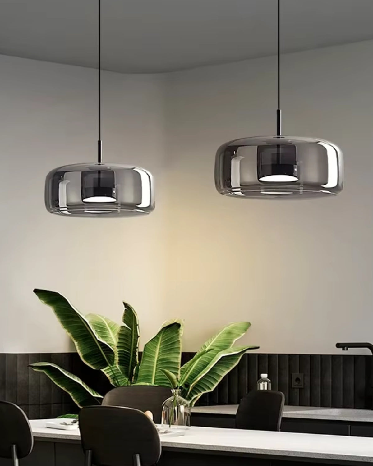 Hanglamp Rookglas met LED Verlichting Goud Zwart Amber Dimbaar Eetkamer | Scandinavische Glazen Plafondlamp Metalen Finish Keukeneiland Moderne Verlichting Woonkamer Design