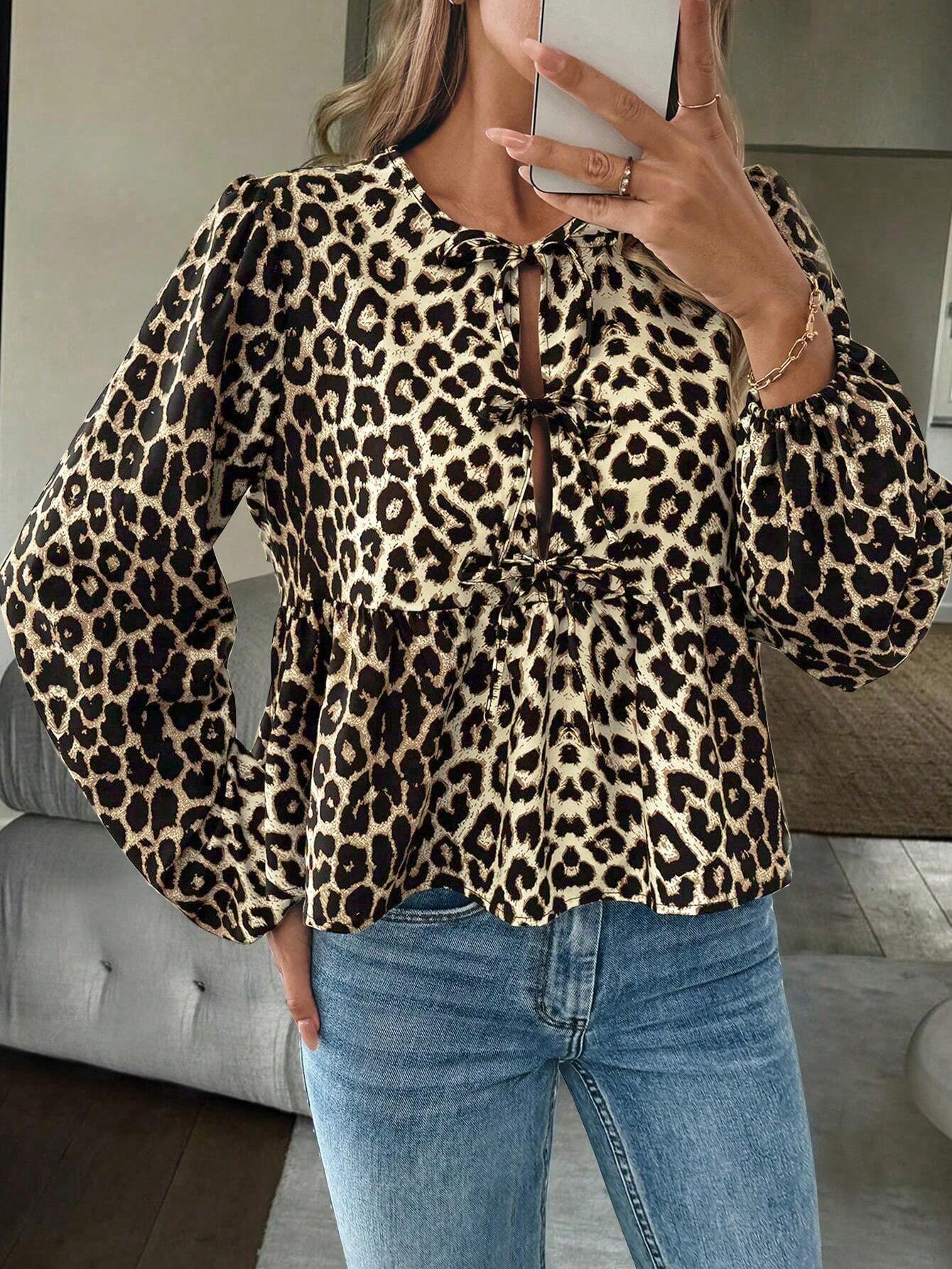 Dames Blouse met Leopardprint en Strik Detail Stijlvol - StudioMarella