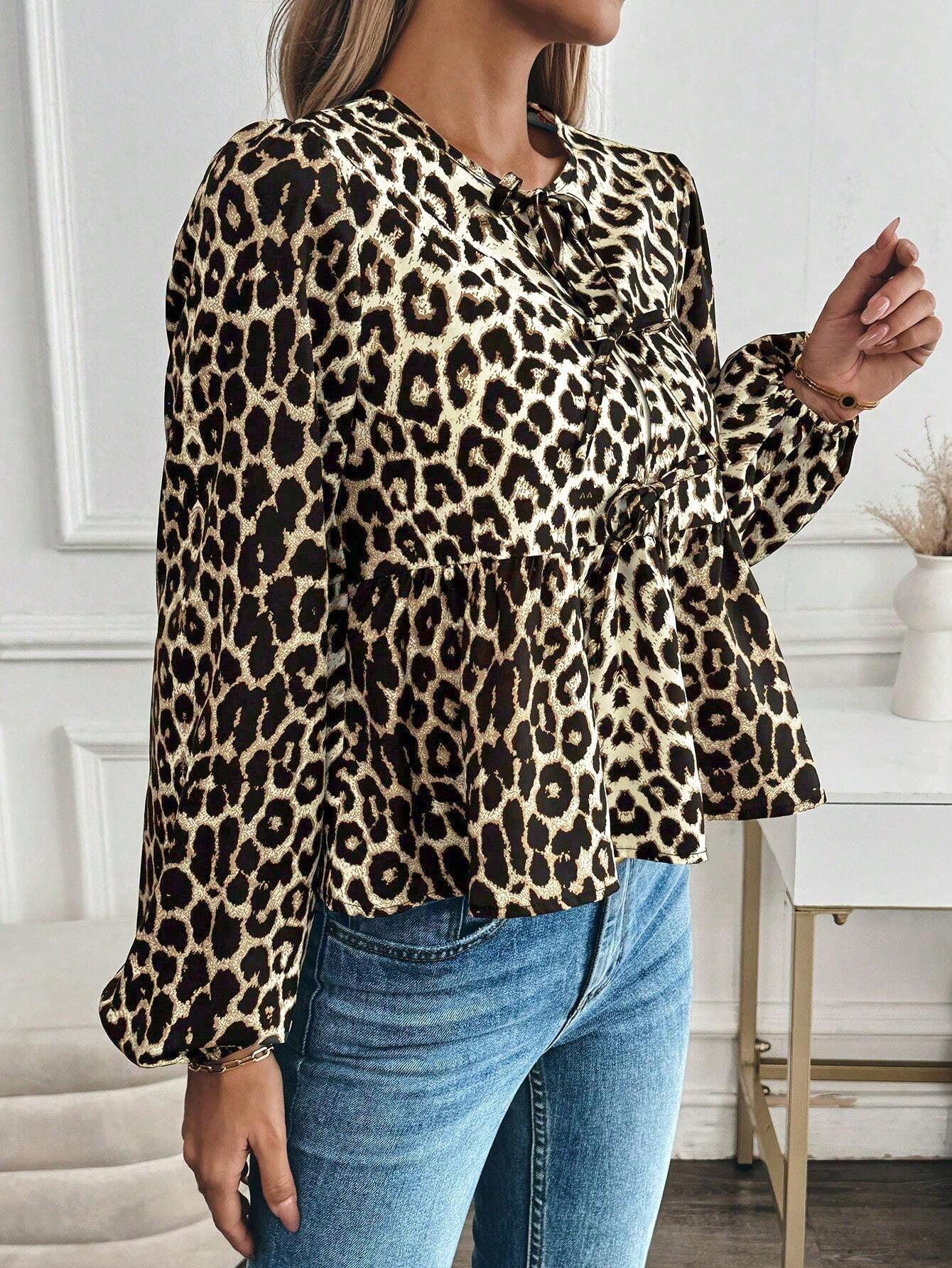 Dames Blouse met Leopardprint en Strik Detail Stijlvol