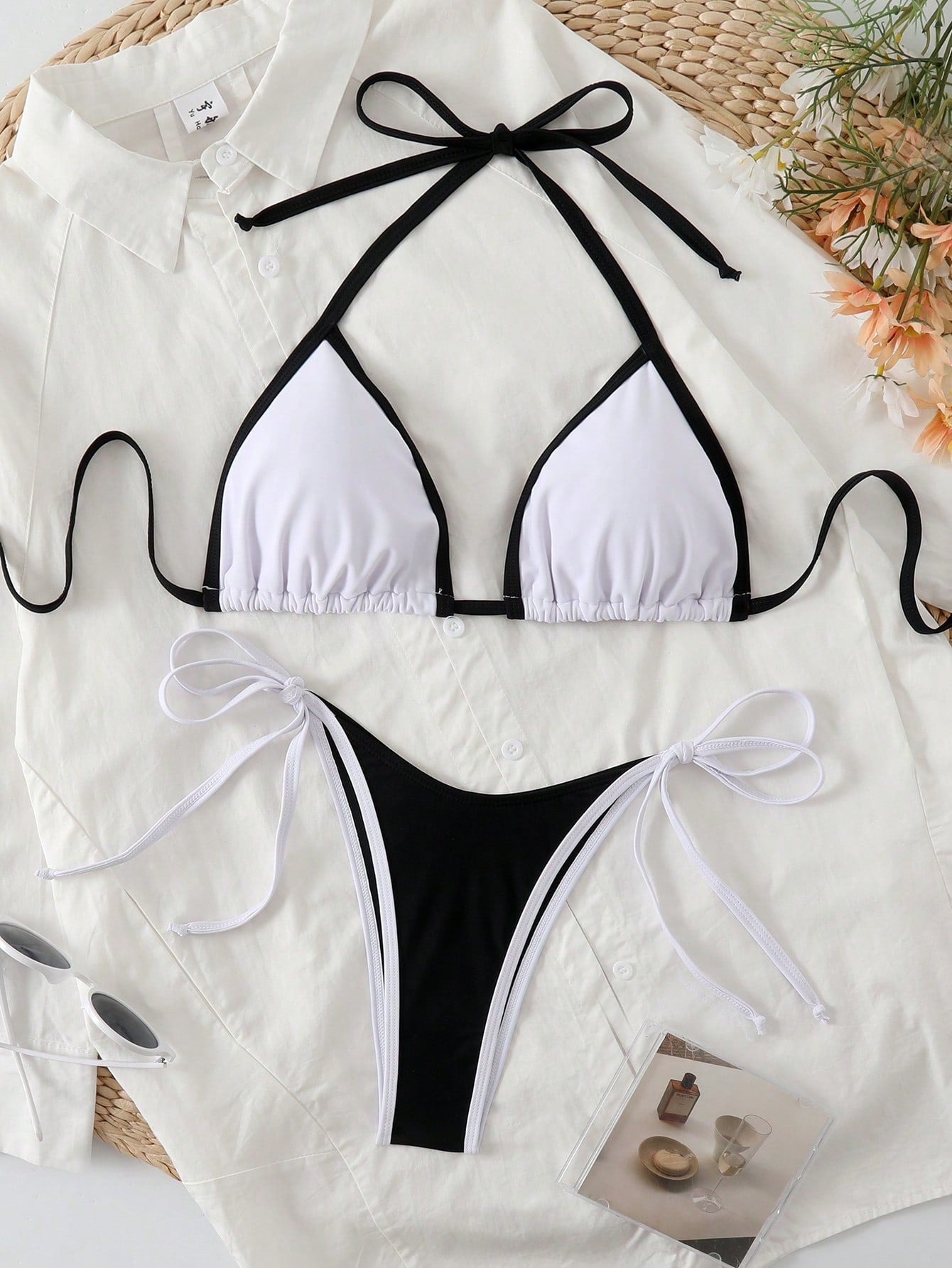 Bikini Set Marineblauw Contrasterende Rand Zomer Badmode