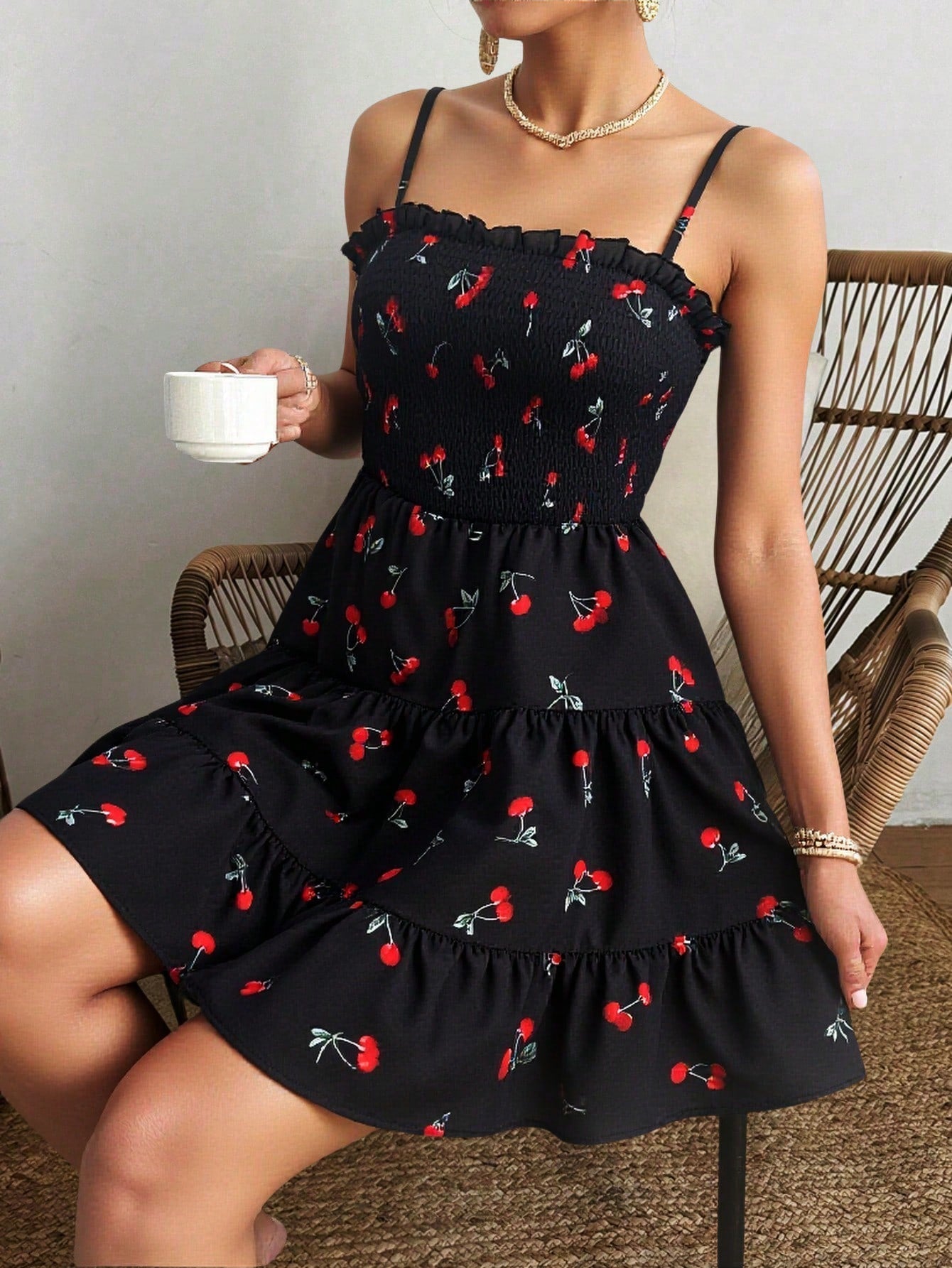 Zomerjurk Gebloemd Luchtig Met Spaghettibandjes Romantisch Design