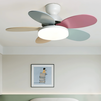 Liora Plafondventilator met Verlichting en Gekleurde Glazen Bladeren voor Kinderkamer – Moderne Ceiling Fan met LED en Afstandsbediening – Verstelbare Snelheid Plafondventilator met Licht in Meerdere Kleurvarianten
