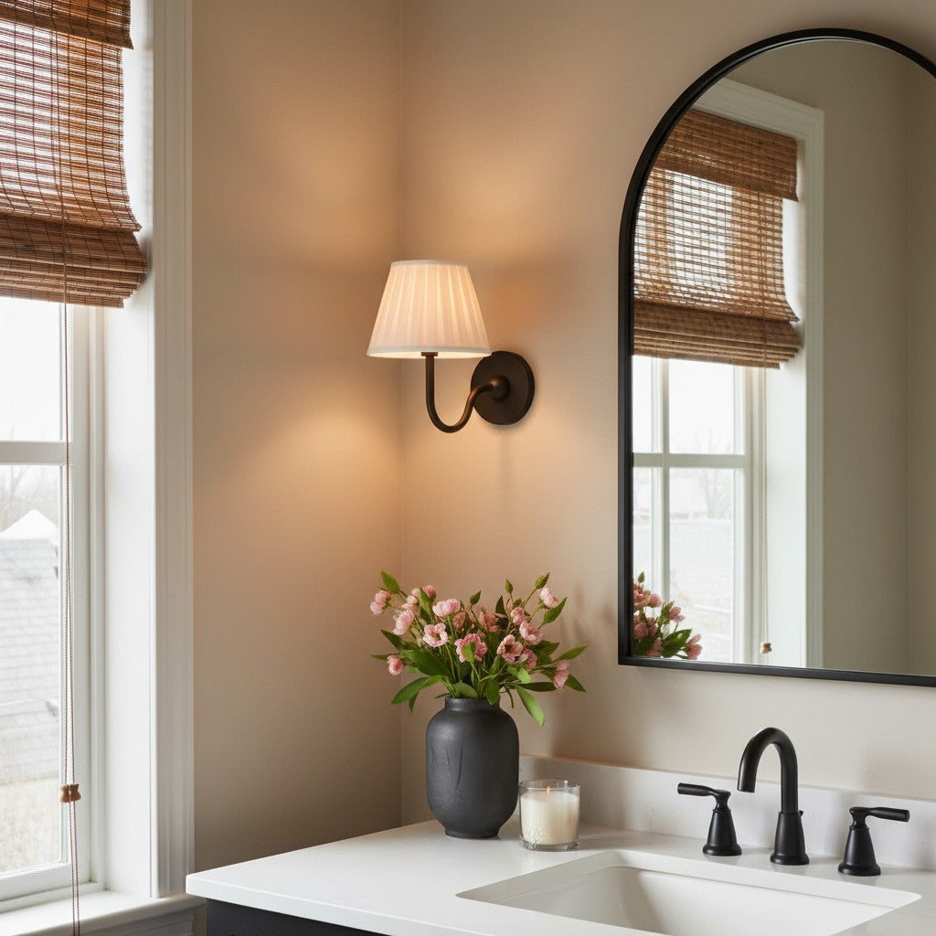 Wandlamp met Plissé Kap – Klassieke Wandverlichting Metaal & Linnen Landelijk Slaapkamer Hal Leeshoek Huis Interieur