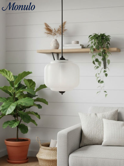 Vintage Kroonluchter met Crèmekleurige Glazen Kappen – Hanglamp in Retro-Stijl voor Eetkamer & Woonkamer