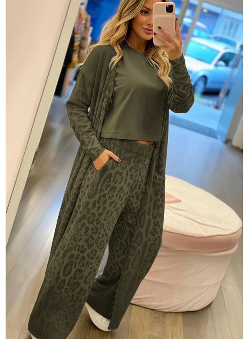 Vrouwen Loungewear Set Luipaardprint Zacht en Comfortabel