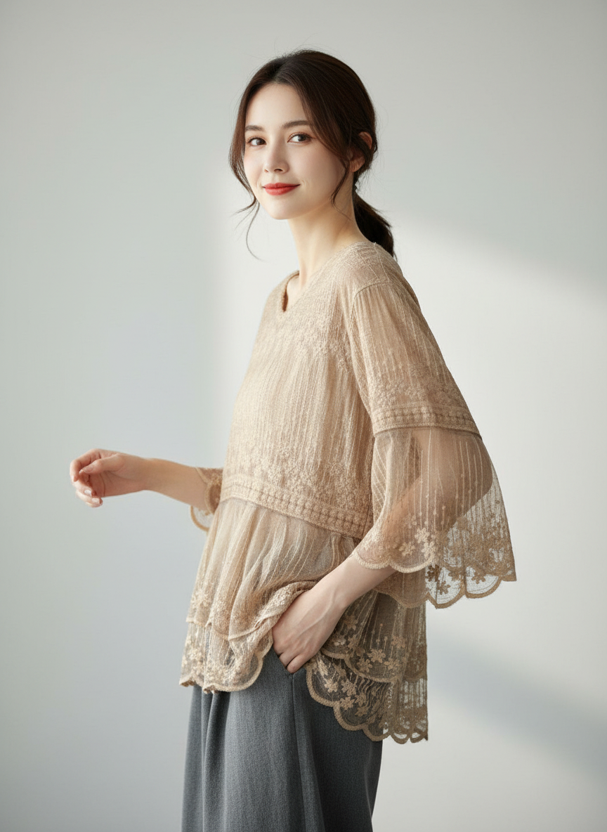 Vrouwelijke Bloemen Blouse met Kanten Ruffles en Borduurwerk - StudioMarella