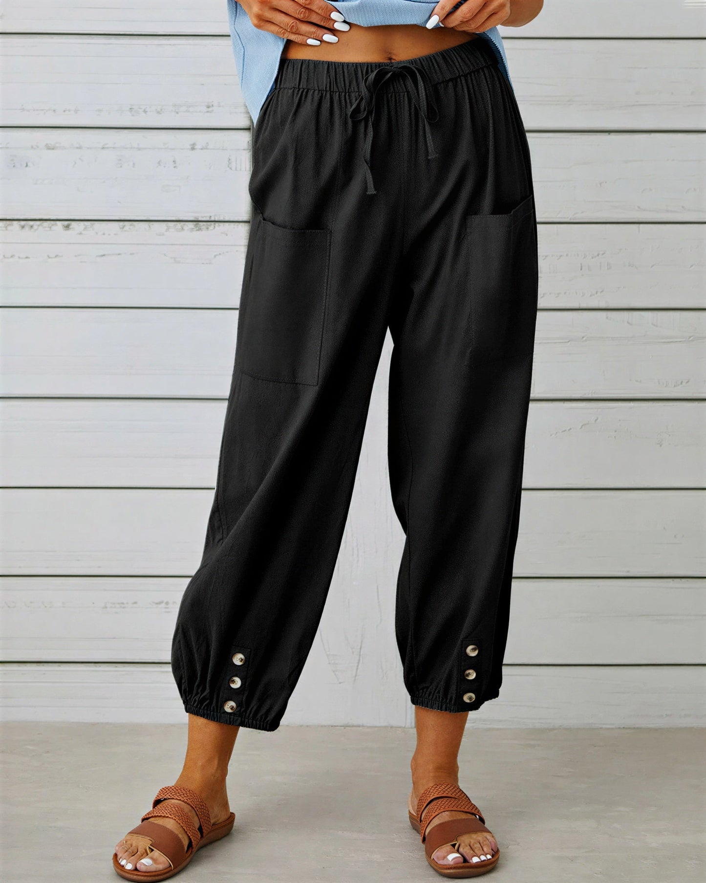 Dames Broek met Knopdetail aan Zoom