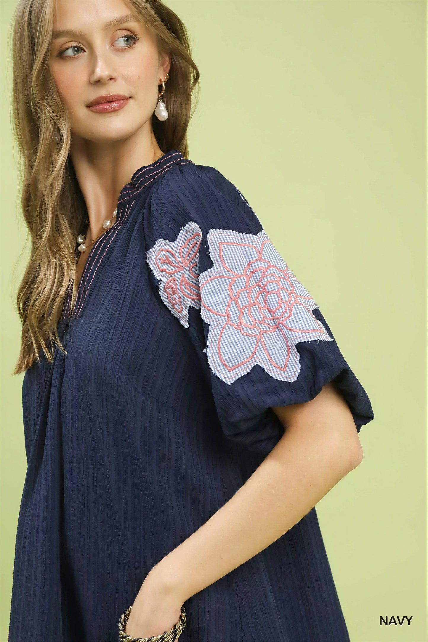 Vrouwen Blouse met Opgevulde Mouwen en Borduurwerk
