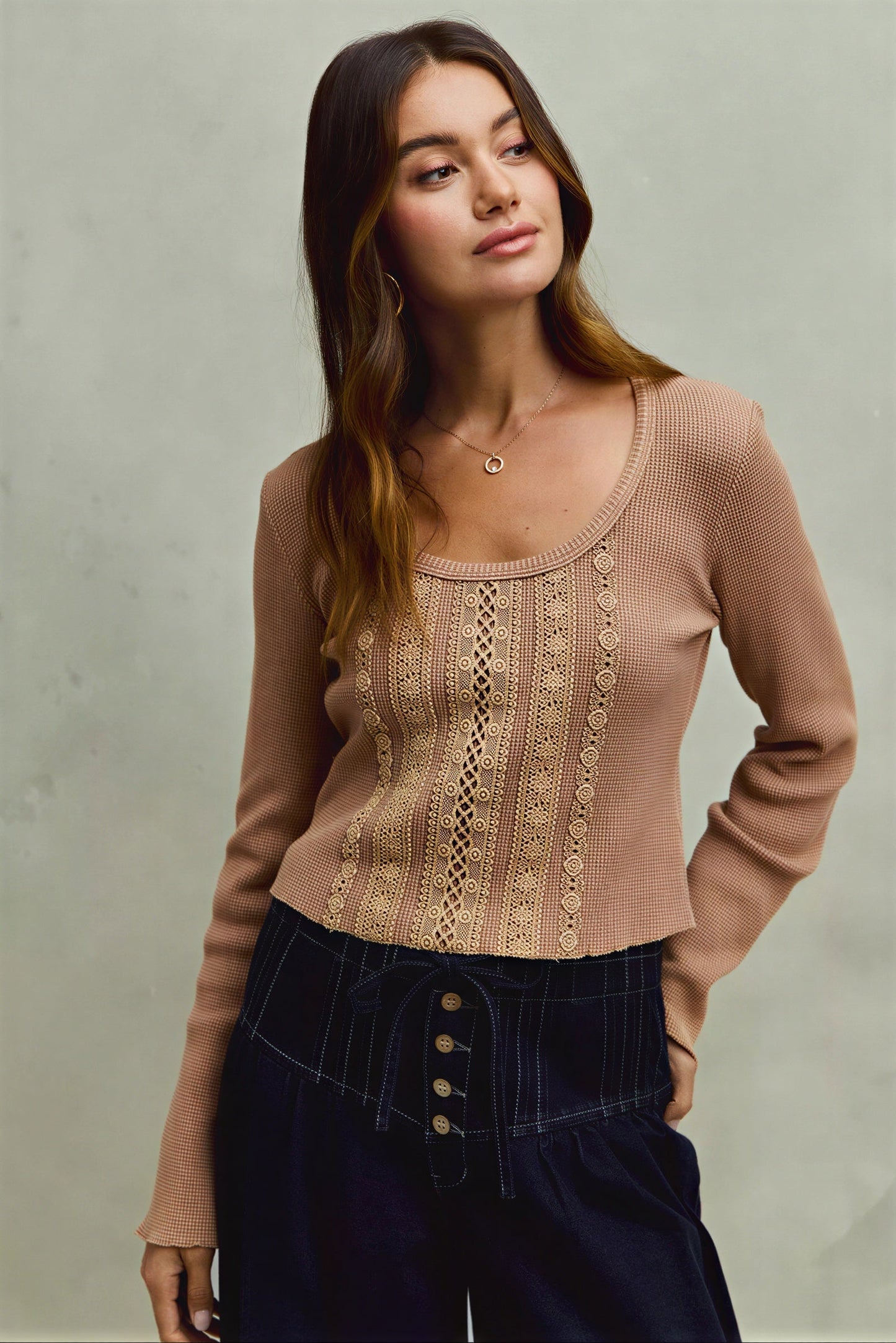 Vrouwelijke Gebreide Top met Open Knit Detail