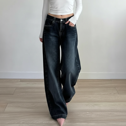 Vrouwelijke Wijdbeense Jeans Dalia Stijl - StudioMarella