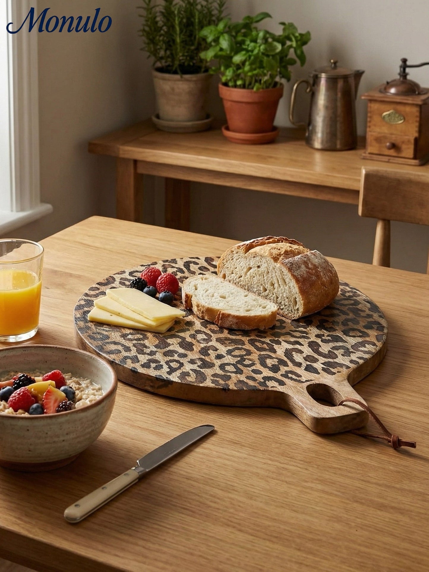 Houten Serveerplank Sapelehout Rond en Vierkant Scandinavisch Design voor Keuken en Tafel