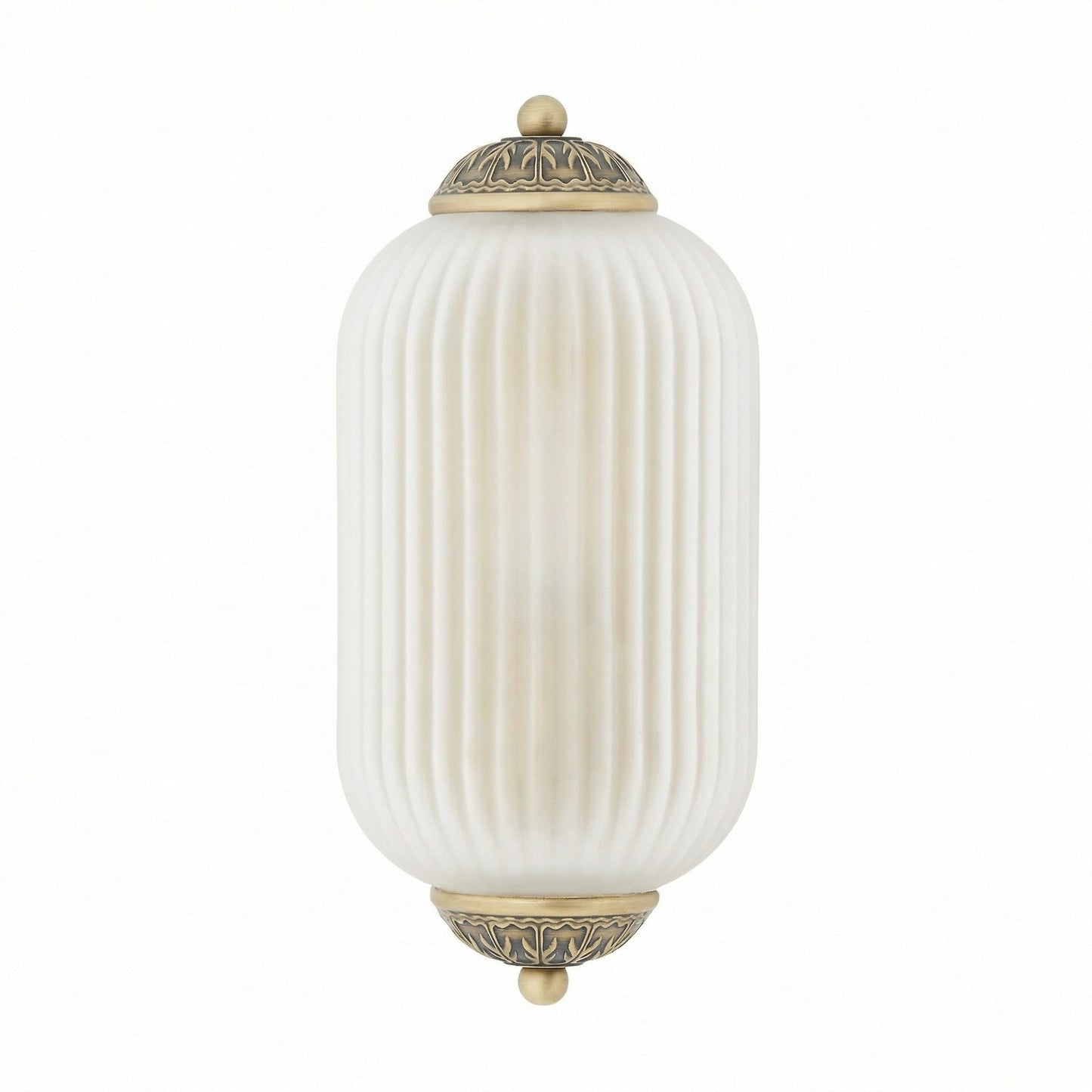 Vintage Wandlamp met Melkglazen Kap en Antieke Afwerking voor Sfeervolle Verlichting