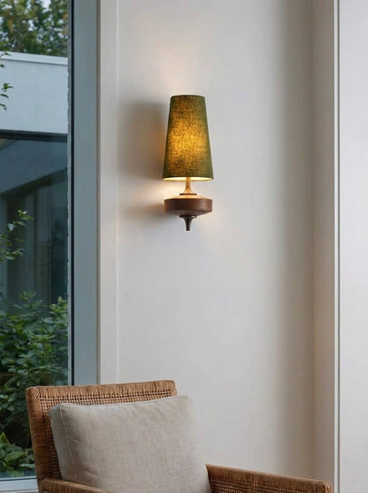 Retro Wandlamp met Stoffen Kap – Vintage Verlichting voor Slaapkamer