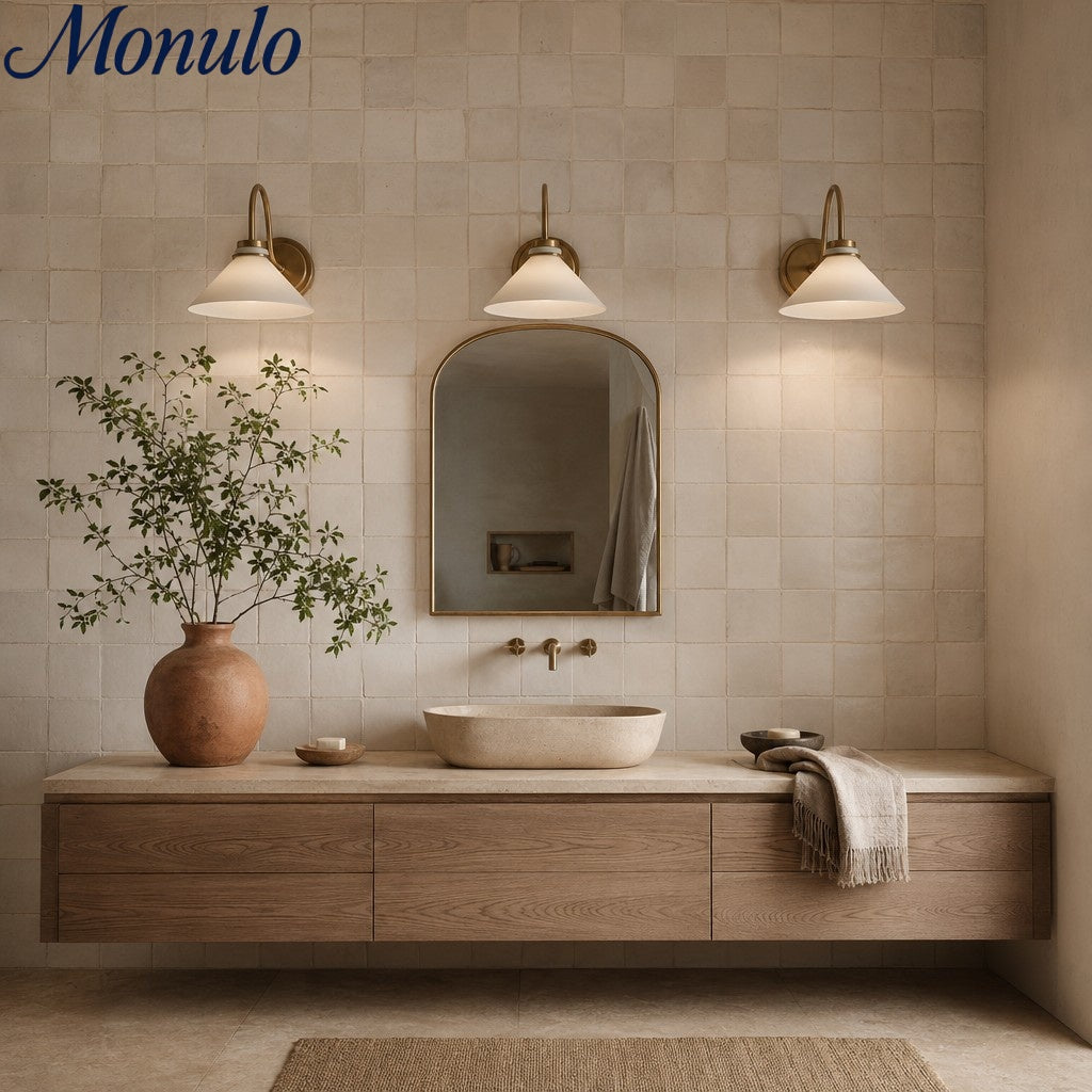 Globe Wandlamp met Gebogen Arm – Moderne Industriële Verlichting voor Badkamer, Slaapkamer en Gang