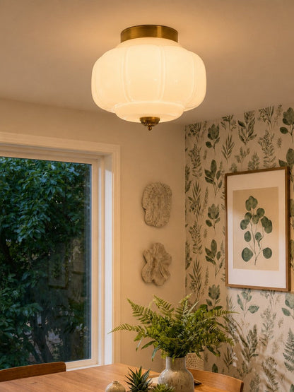 Retro Plafondlamp met Melkglazen Kap – Verfijnde Semi-Flush Mount Verlichting voor Moderne Interieurs