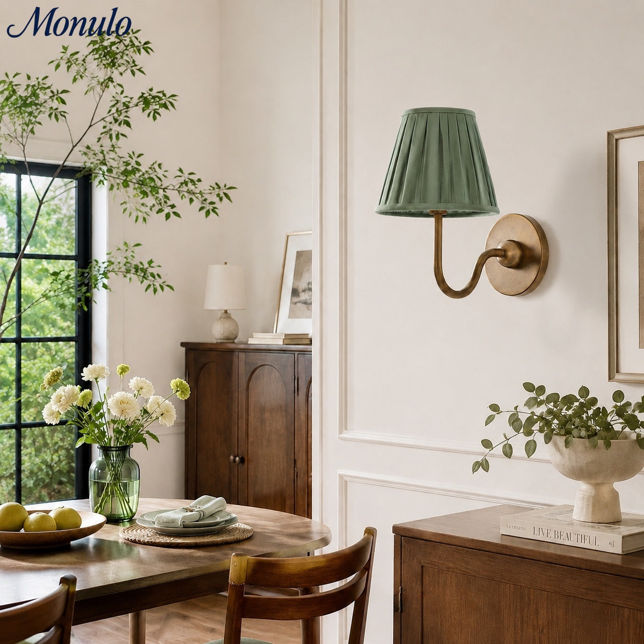 Wandlamp met Geplisseerde Stoffen Kap – Klassieke Verlichting voor Slaapkamer en Woonkamer