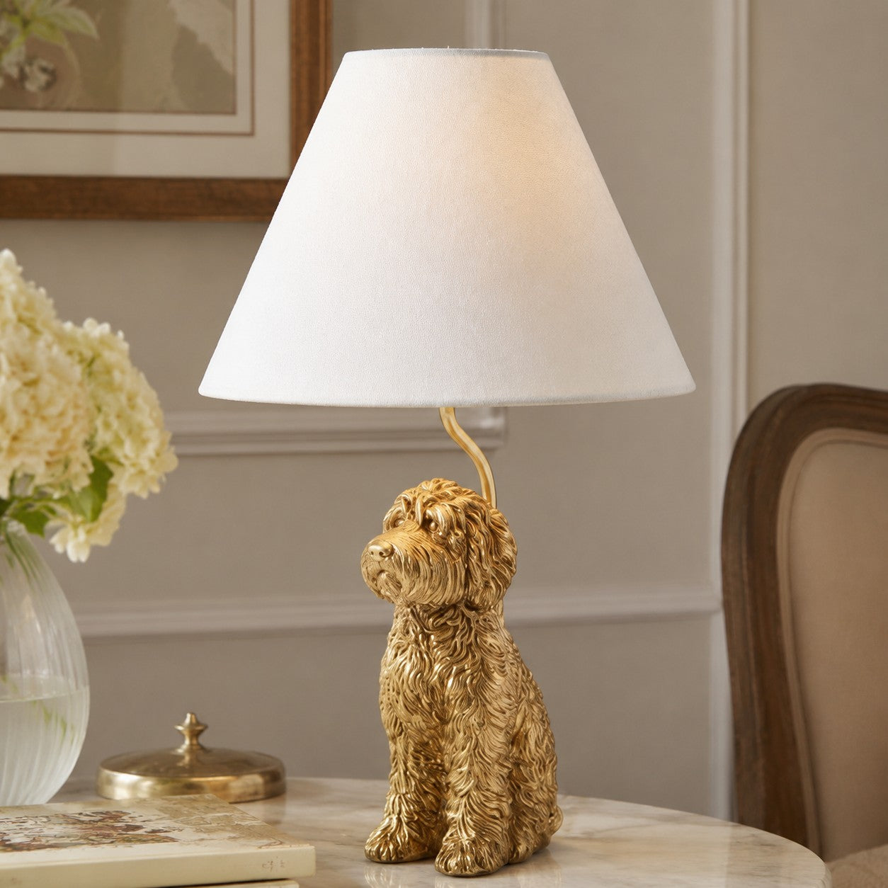 Dierenfiguur Tafellamp met Katoenen Kap – Klassieke Nachtkastlamp met Dierenmotief