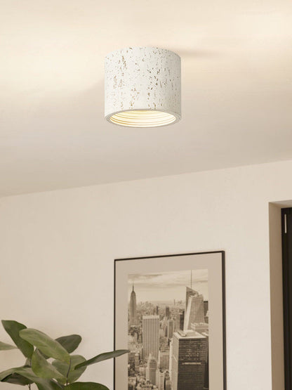 Cilindrische plafondlamp van travertijn – LED verlichting voor moderne interieurs