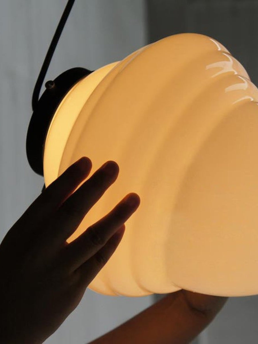Vintage Art Deco Melkglas Hanglamp met Gestreepte Kap voor Eetkamer en Woonruimte