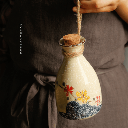 Japans Sakura Sake Serviesset met Karaf en Kopjes – Keramiek met Kersenbloesem Motief
