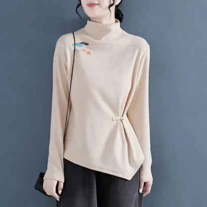 Vrouwelijke Fluwelen Blouse met Geborduurde Details
