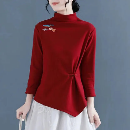 Vrouwelijke Fluwelen Blouse met Geborduurde Details
