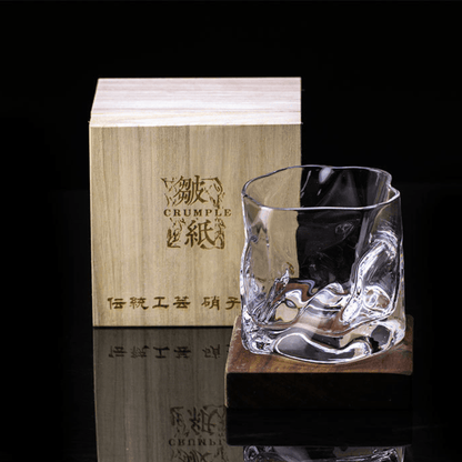 Edo Kiriko whiskyglas met Japans geslepen kristal en crumple design