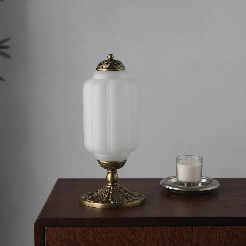 Glazen Tafellamp met Scallop Design Vintage Stijl Slaapkamer Woonkamer Accentverlichting Zwart Messing Matglas