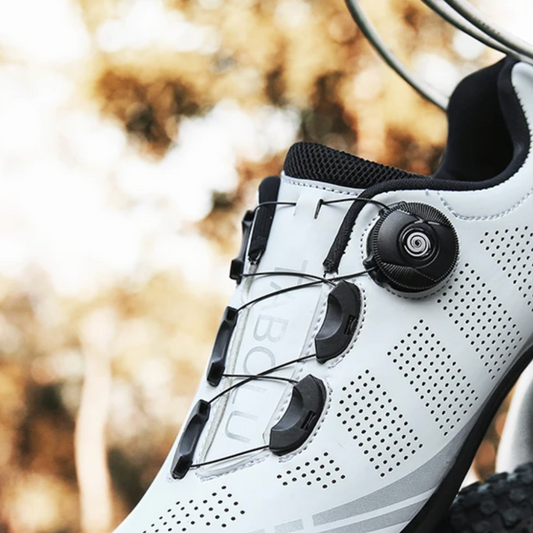 Orthopedische Fietsschoenen met Optimale Voetondersteuning en Drukverlichting voor Lange Ritten – Ademend Synthetisch Materiaal – Antislip Zool – Ergonomisch Design – Lichtgewicht Sportschoenen voor Race- en Recreatief Fietsen