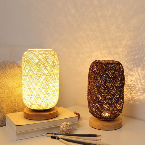 Scandinavische Tafellamp met Natuurlijke Rotan & Houtafwerking Japandi-Stijl