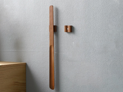 Houten Schoenlep met Lange Handgreep en Magnetische Houder 55 cm
