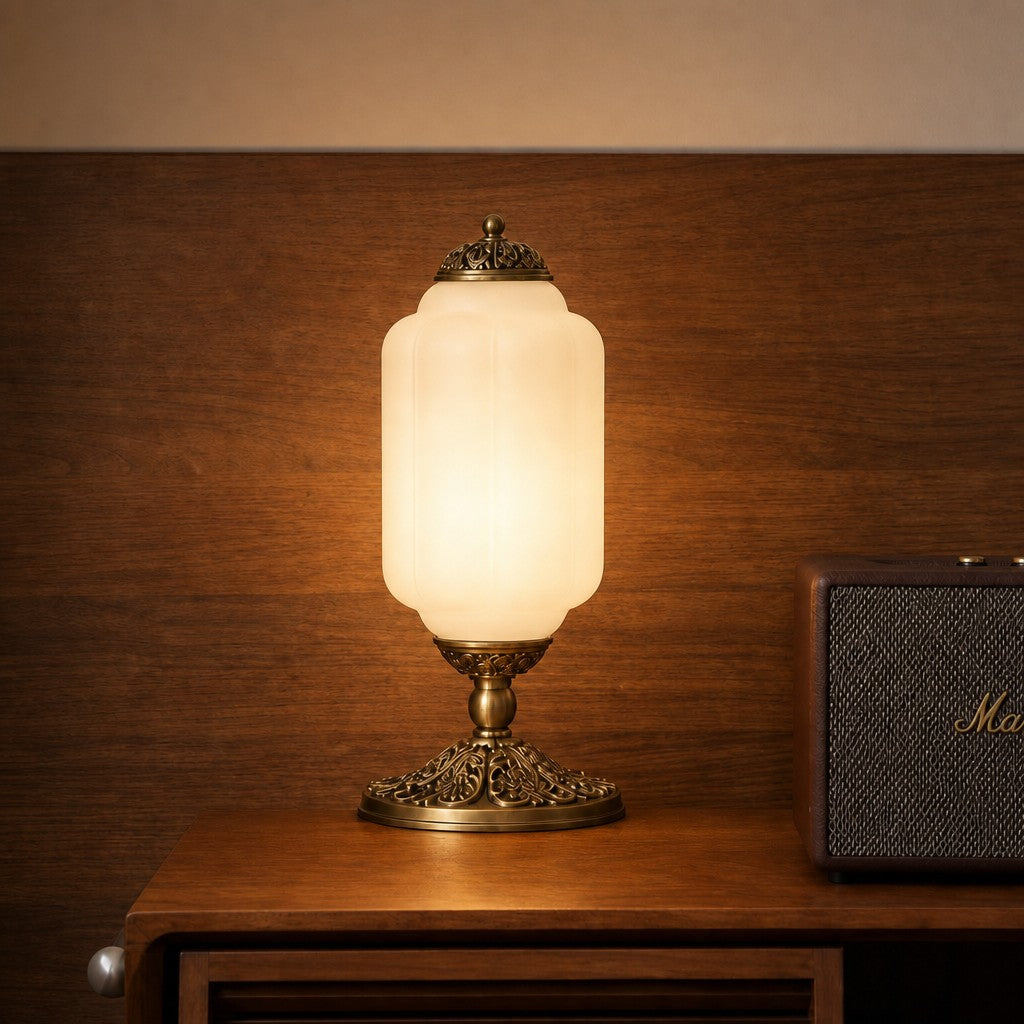 Glazen Tafellamp met Scallop Design Vintage Stijl Slaapkamer Woonkamer Accentverlichting Zwart Messing Matglas