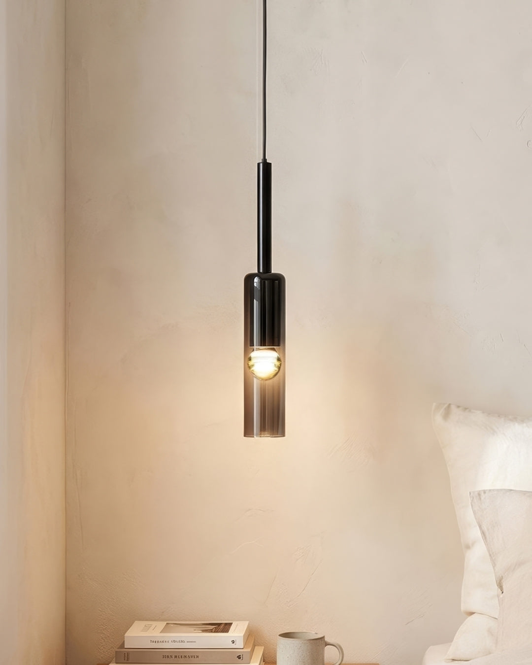 Gerookte Glazen Hanglamp met Minimalistische Metalen Structuur – Moderne Sfeerverlichting voor Eetkamer, Slaapkamer en Woonkamer
