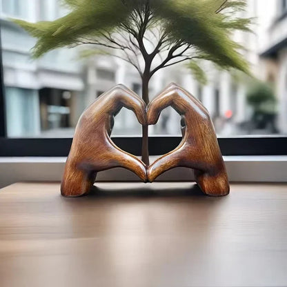 Houten Hart Beeldje – Handgemaakt Liefdessymbool als Decoratie of Cadeau