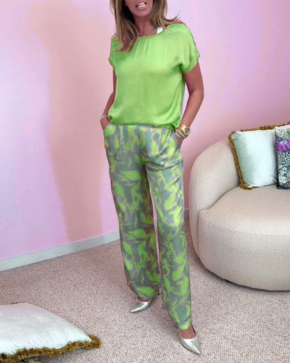 Vrouwelijke Broekpak Set Camicetta en Pantaloni