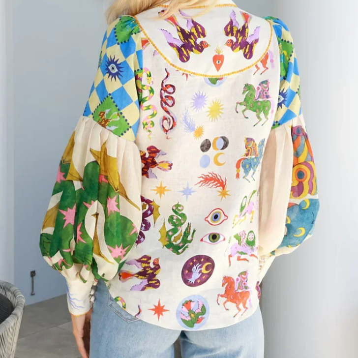 Vrouwelijke Top met Kleurrijke Print en Leuke Ontwerp