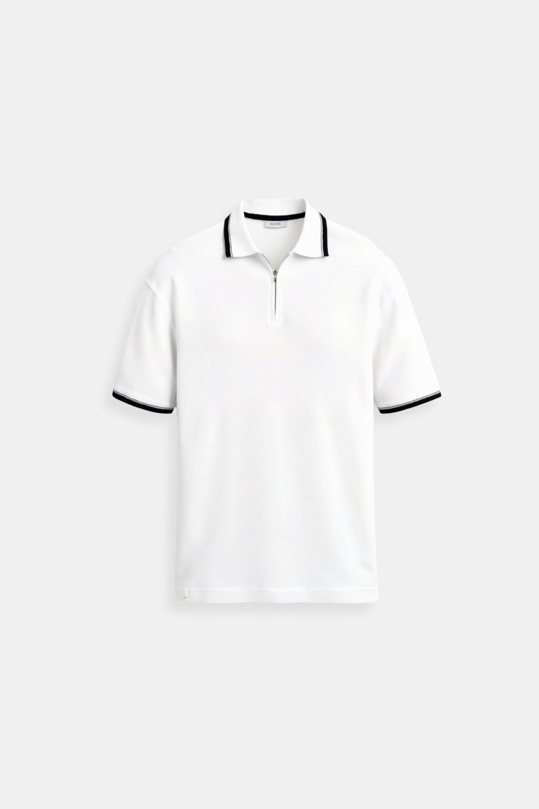 Herenshirt Poloshirt met Rits en Contrasterende Kraag wordt: 
Herenshirt Poloshirt Met Rits En Contrasterende Kraag Modern Design - StudioMarella