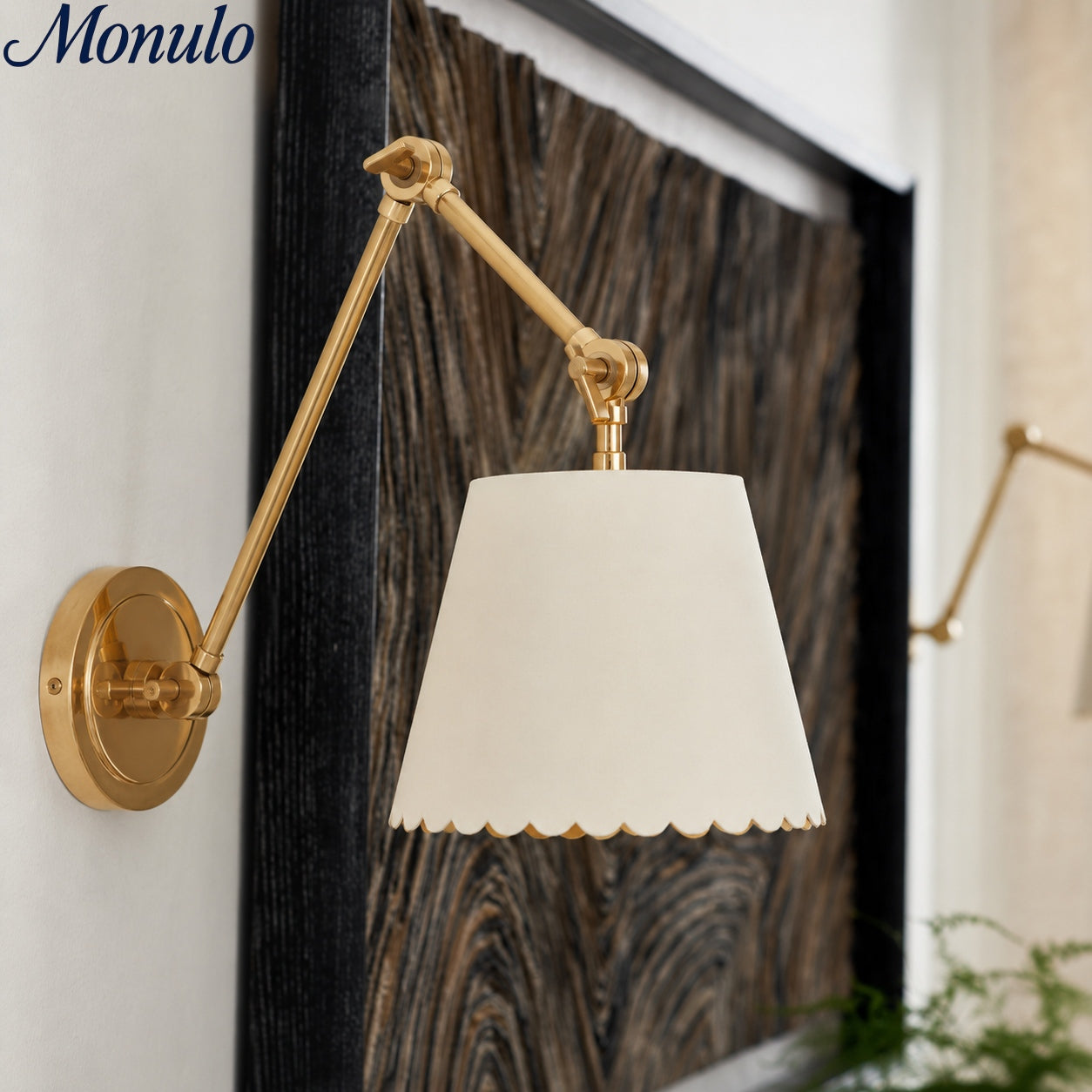 Wandlamp met Scalloped Shade – Modern Rustieke Verlichting voor Slaapkamer en Woonruimtes