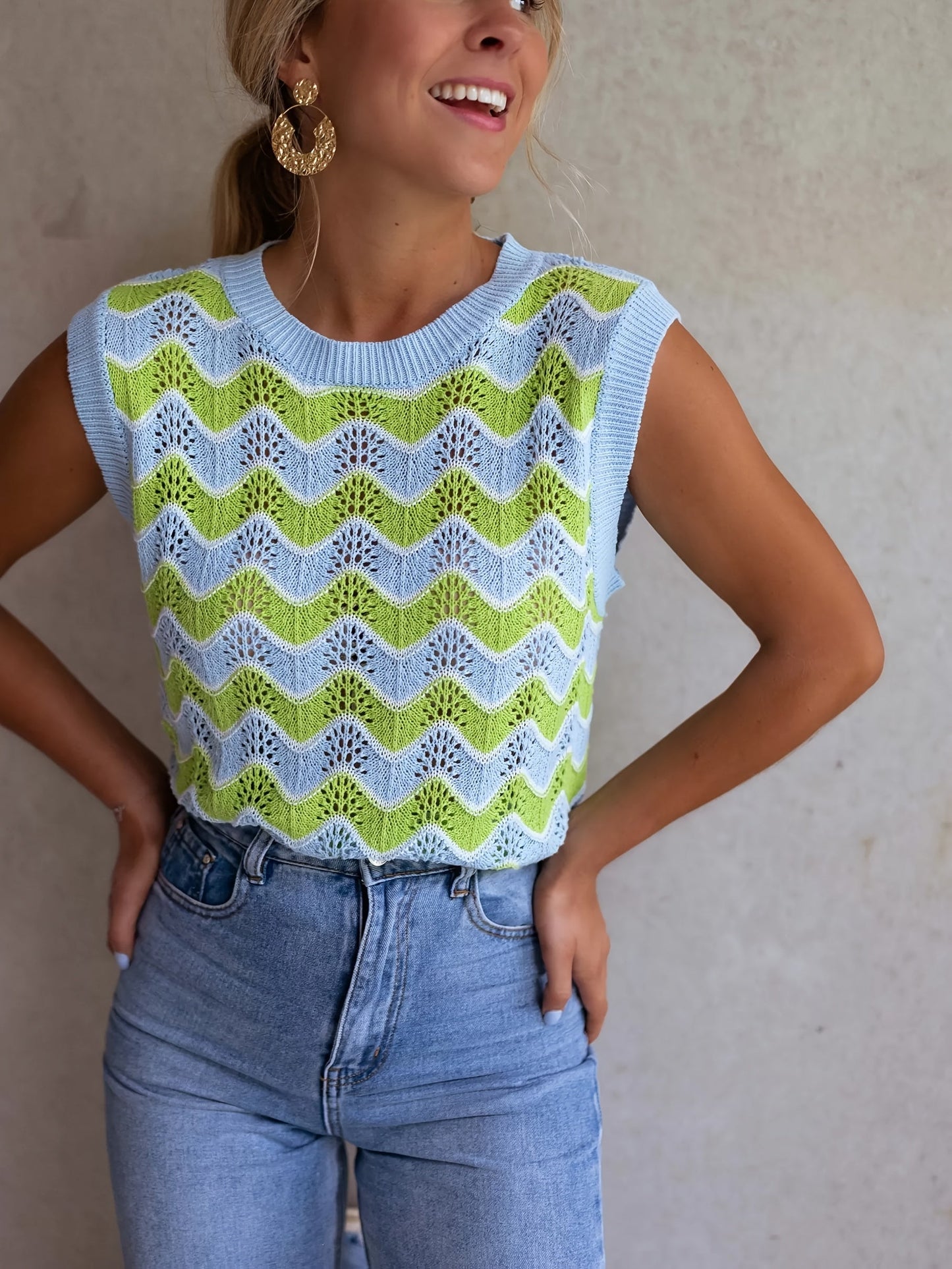 Dames Mouwloos Kabelgebreid Vest Met Contrasterende Halslijn - StudioMarella