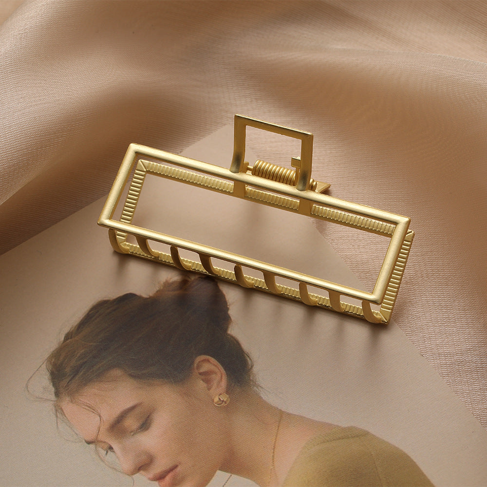 Dames Haarclip Goudkleurig Met Metaal Design