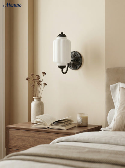 Melkglazen Wandlamp Eloise voor Hal en Slaapkamer | Vintage Wandverlichting met Melkwit Glas
