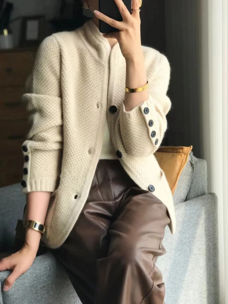 Gebreide Vesten met Hoge Kraag Elegante Look - StudioMarella
