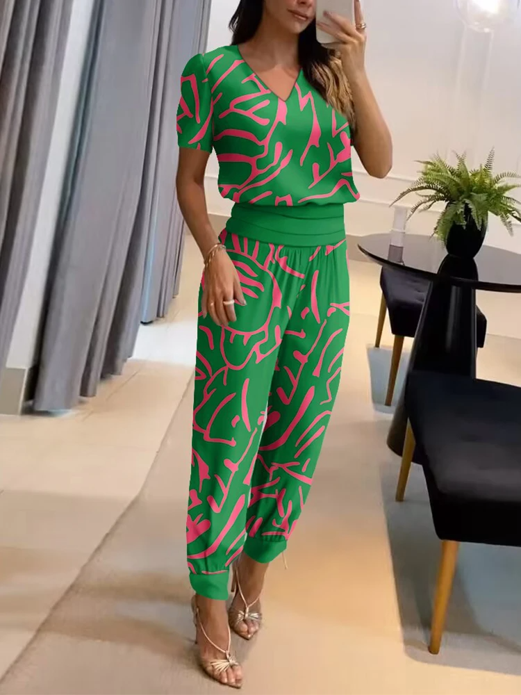 Stijlvolle Vrouwencollectie Elegante Outfit