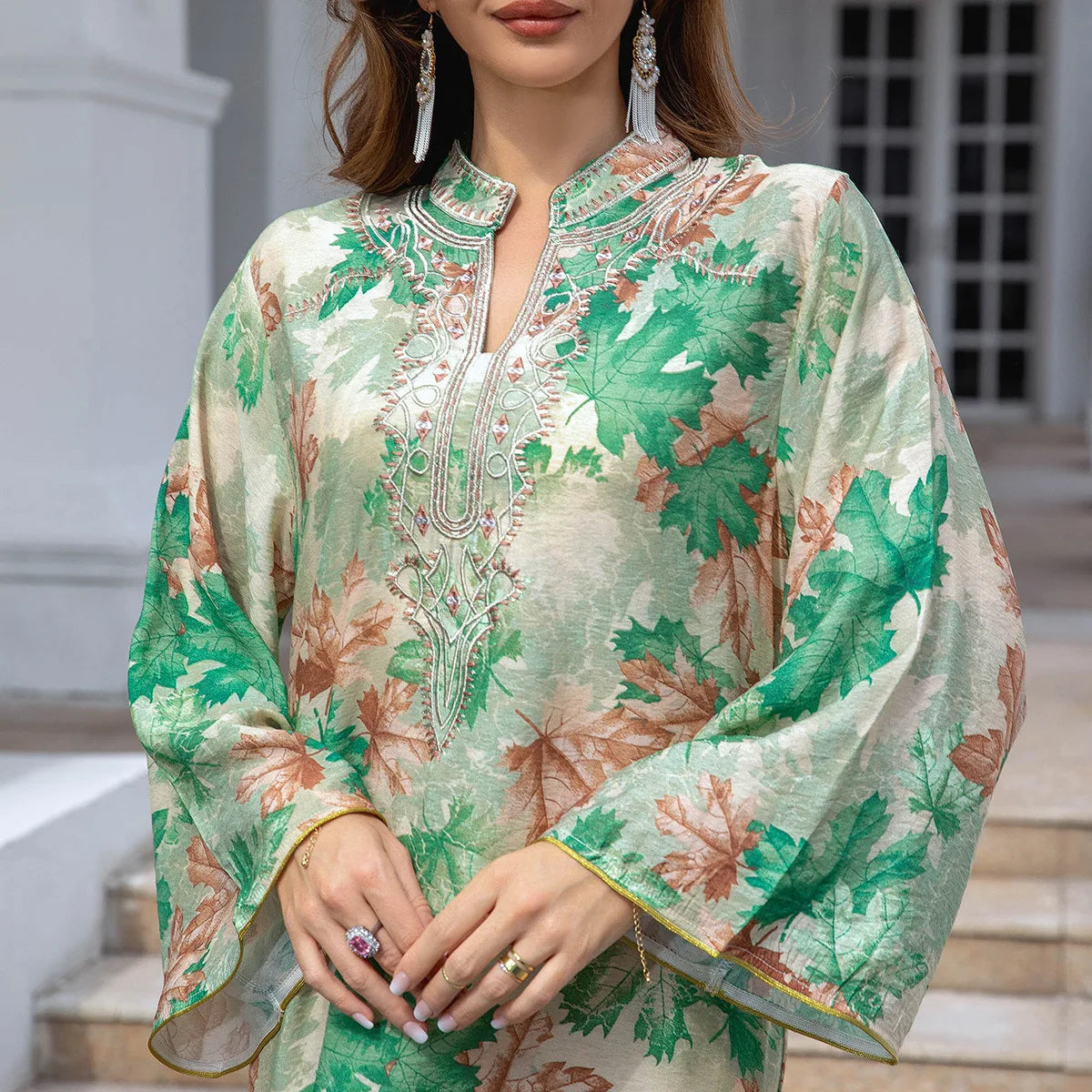Lente Abaya V-Hals Geborduurde Lange Mouw Modisch