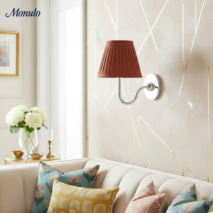 Wandlamp met Geplisseerde Stoffen Kap – Klassieke Verlichting voor Slaapkamer en Woonkamer