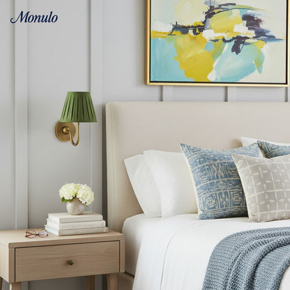 Wandlamp met Geplisseerde Stoffen Kap – Klassieke Verlichting voor Slaapkamer en Woonkamer