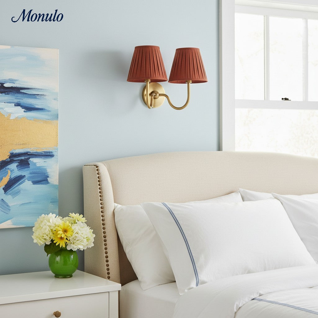 Wandlamp met Geplisseerde Stoffen Kap – Klassieke Verlichting voor Slaapkamer en Woonkamer