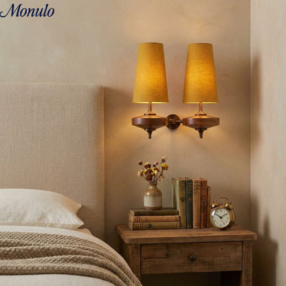 Retro Wandlamp met Stoffen Kap – Vintage Verlichting voor Slaapkamer