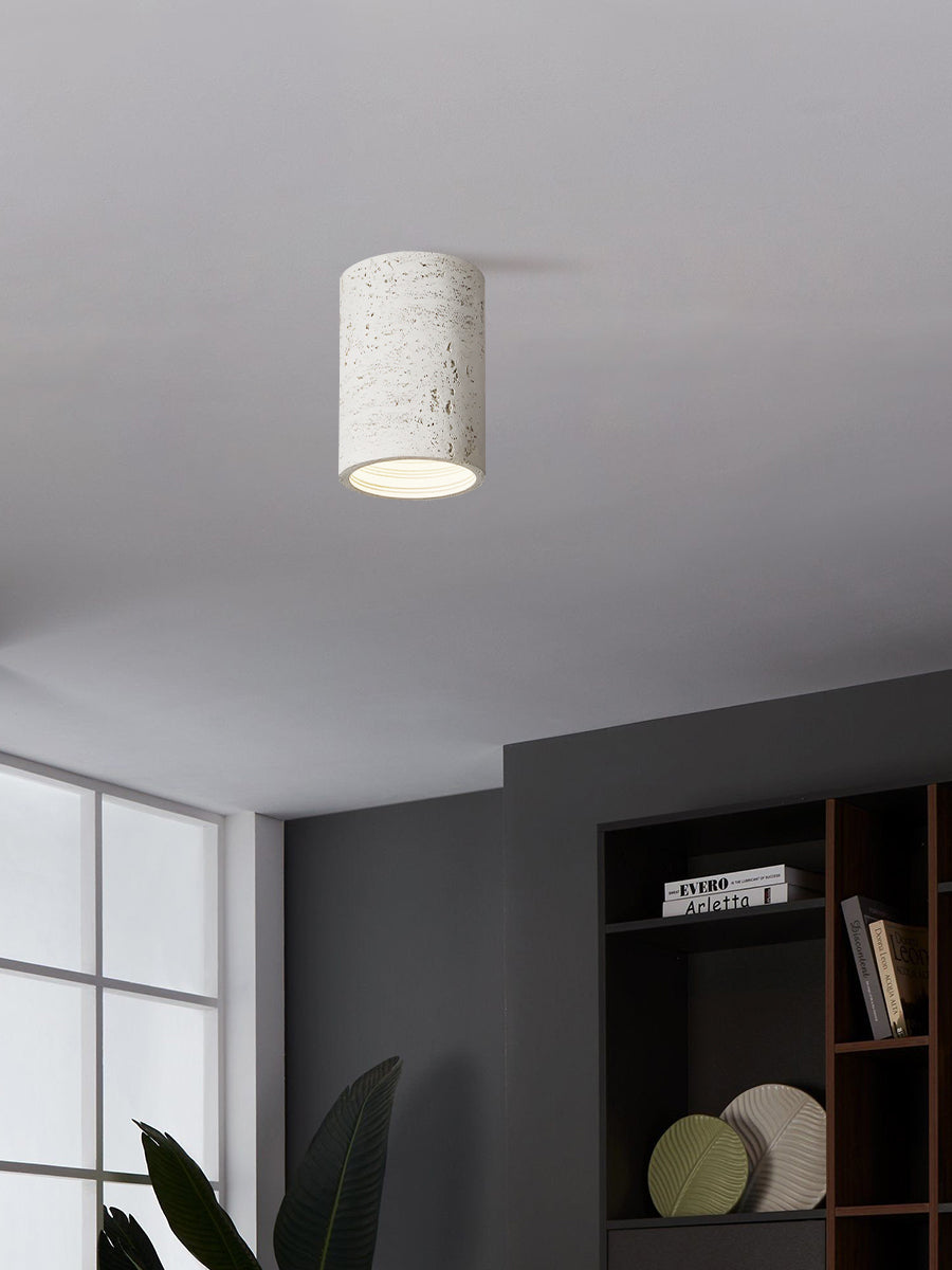Cilindrische plafondlamp van travertijn – LED verlichting voor moderne interieurs