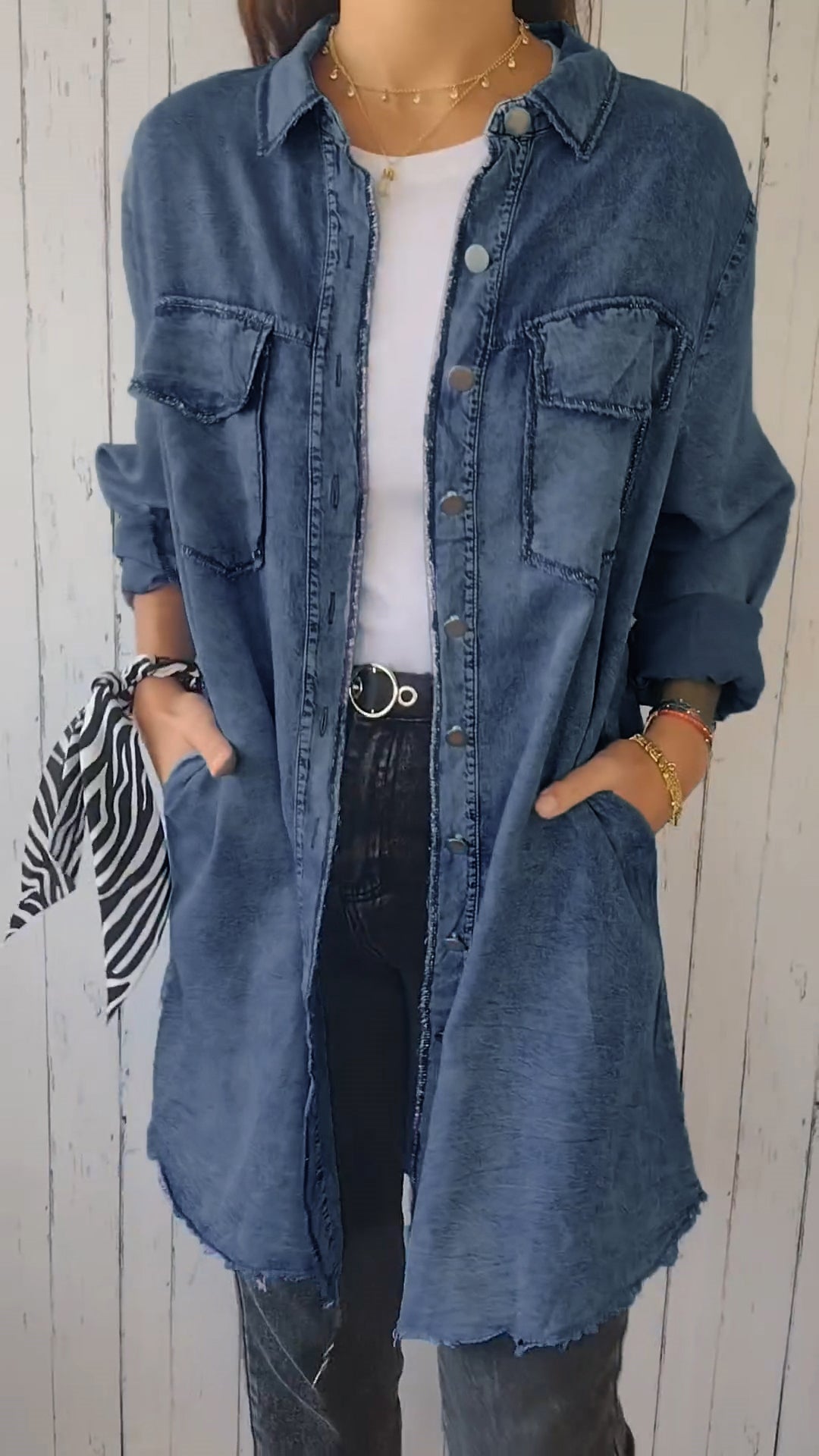 Blauwe Denim Jasje Comfortabele Fit Elssia